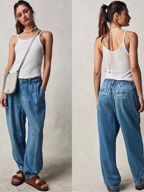✨ WE THE FREE ✨ Esme High Rise Pull-On Baggy Tapered Trousers Light Wash Size S
